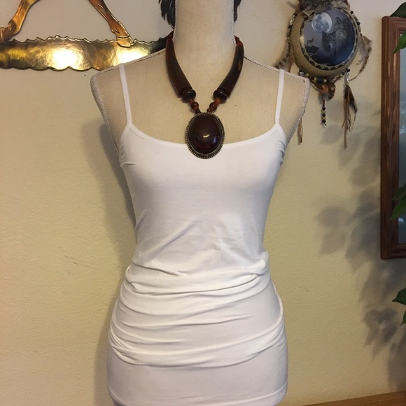 Vintage tribal look large medallion necklace - Picture 4 of 8